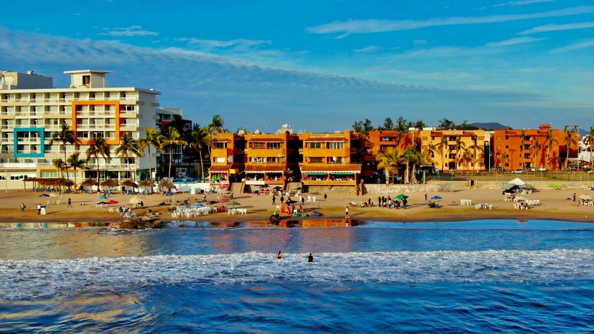 Playa Suites Mazatlán Eksteriør bilde