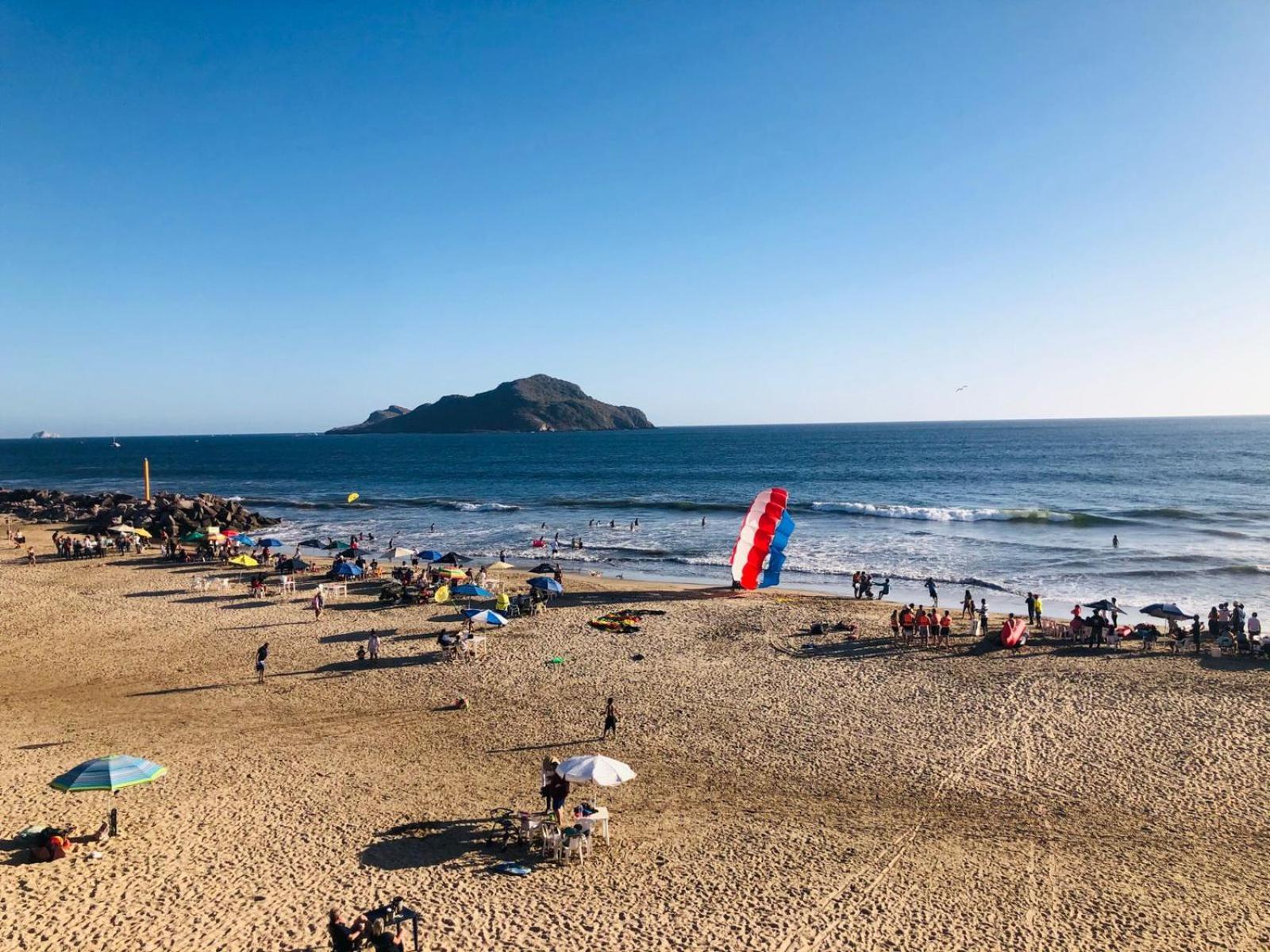 Playa Suites Mazatlán Rom bilde