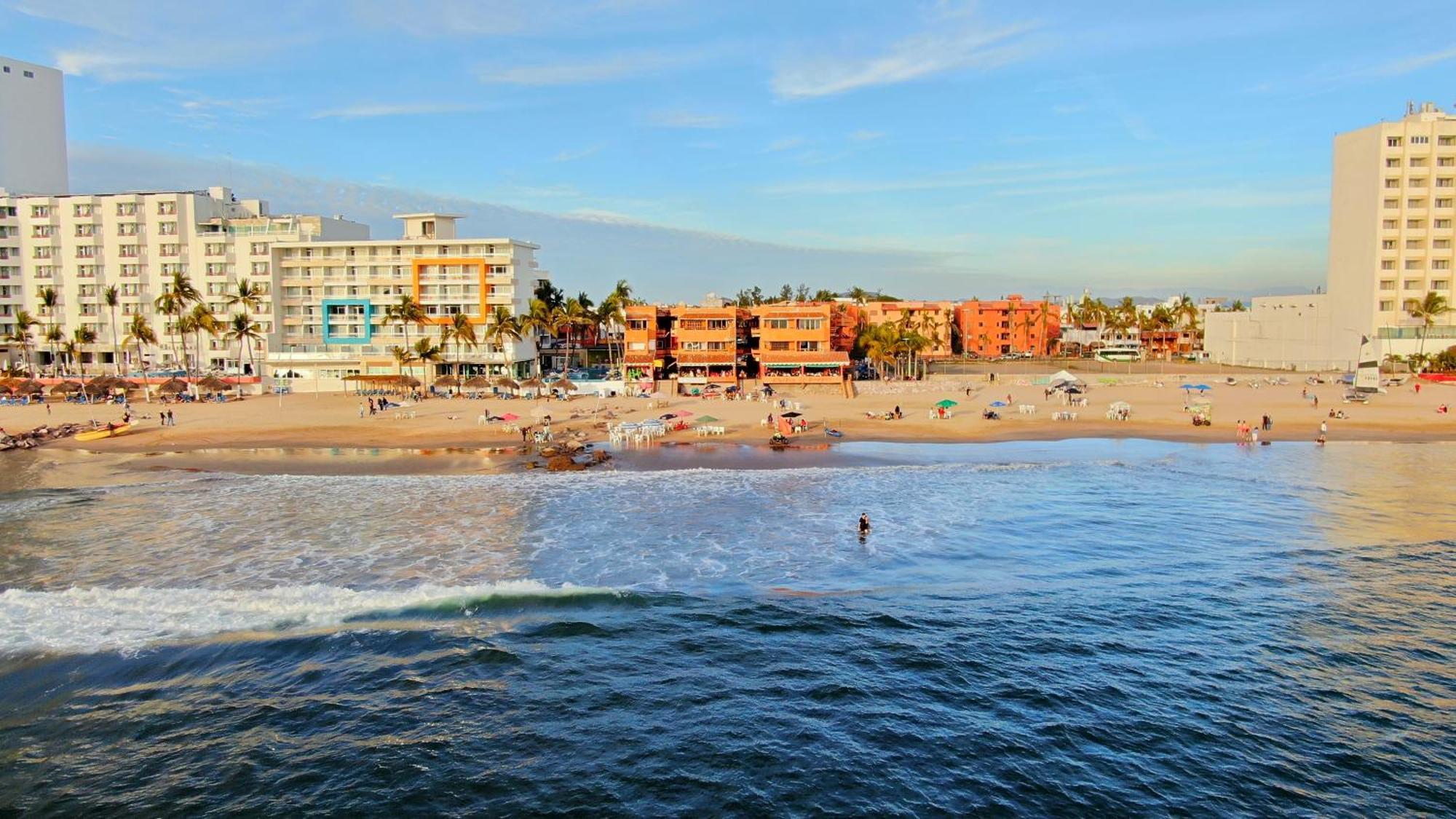 Playa Suites Mazatlán Rom bilde